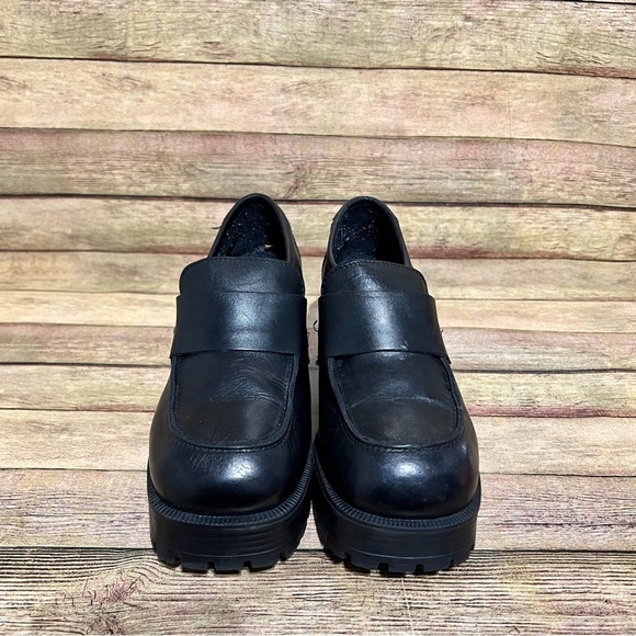 Aldo Vintage Black Leather Platform Loafers - Picture 5 of 10